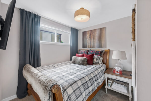 227-Rosedale-Drive-Whitby-Web-Salisbury-29