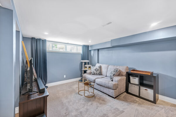 227-Rosedale-Drive-Whitby-Web-Salisbury-35