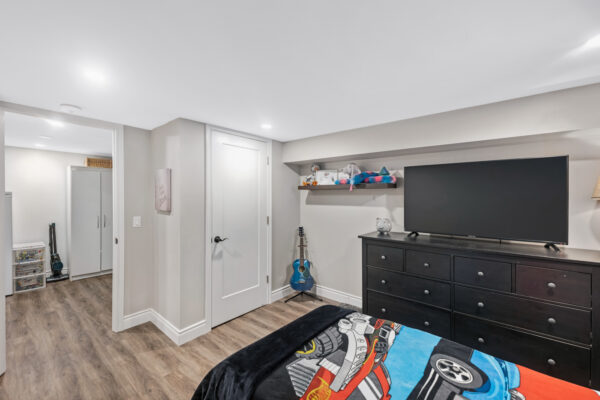 227-Rosedale-Drive-Whitby-Web-Salisbury-48