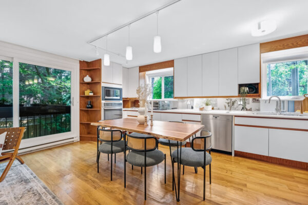 28-Admiral-Road-#10-Toronto-Web-Salisbury-12