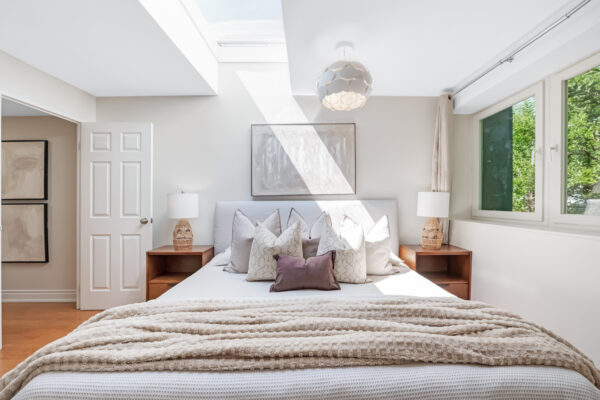 28-Admiral-Road-#10-Toronto-Web-Salisbury-34