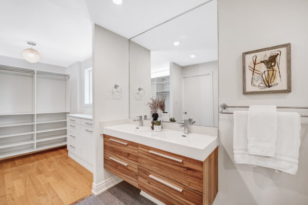 28-Admiral-Road-#10-Toronto-Web-Salisbury-38