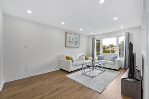 43-Riverglen-Drive-Georgina-Web-Salisbury-13