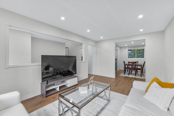 43-Riverglen-Drive-Georgina-Web-Salisbury-17