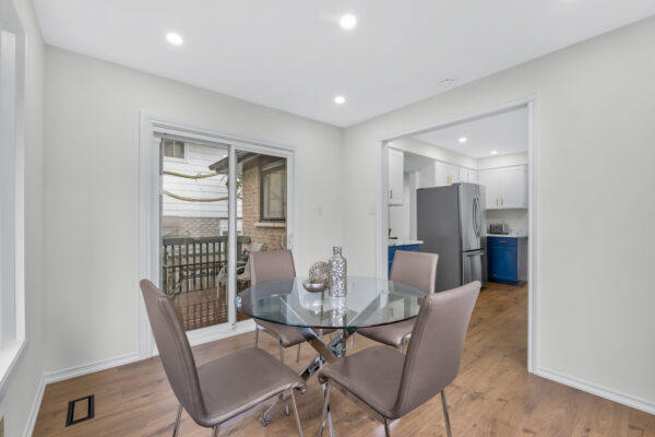 43-Riverglen-Drive-Georgina-Web-Salisbury-28