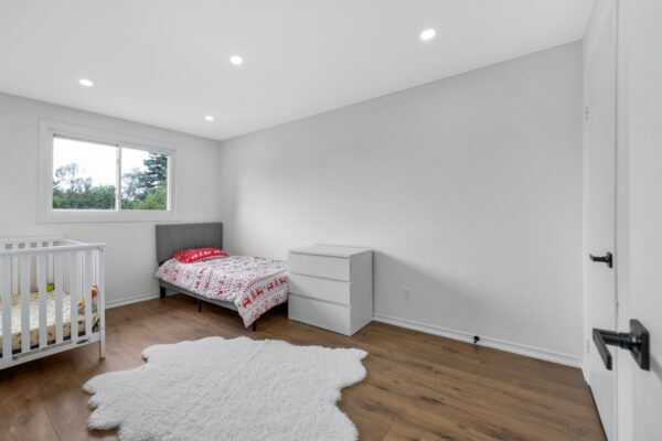 43-Riverglen-Drive-Georgina-Web-Salisbury-36