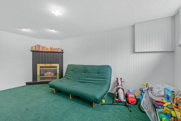 43-Riverglen-Drive-Georgina-Web-Salisbury-43