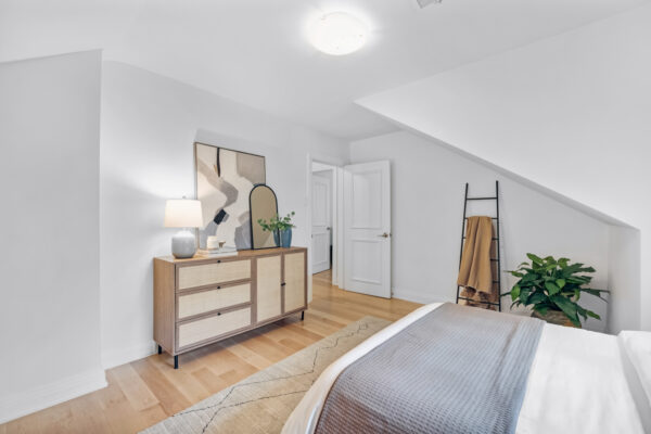 51-Coldstream-Avenue-Toronto-Web-Salisbury-54