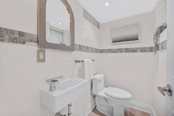 51-Coldstream-Avenue-Toronto-Web-Salisbury-72