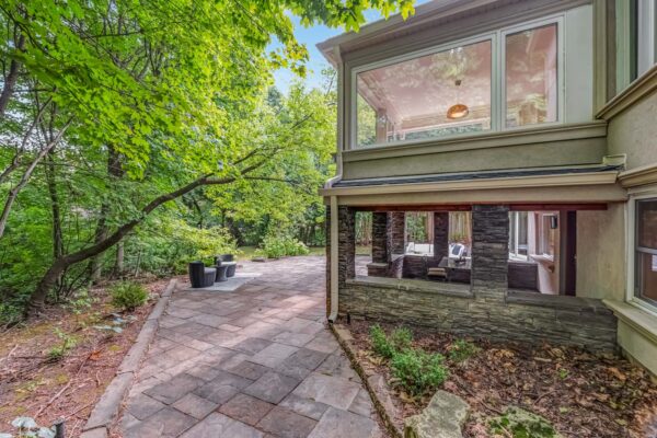 51-Coldstream-Avenue-Toronto-Web-Salisbury-82