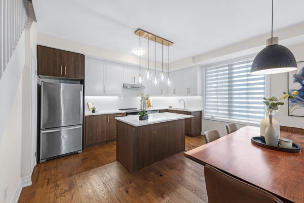 1195-Gooseberry-Lane-#305-Mississauga-Web-Salisbury-14