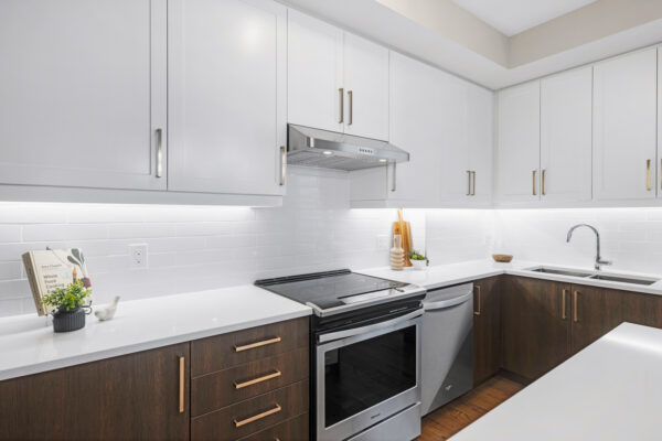 1195-Gooseberry-Lane-#305-Mississauga-Web-Salisbury-17