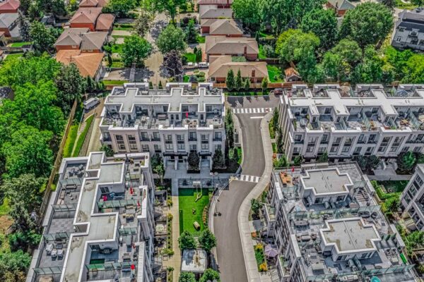 1195-Gooseberry-Lane-#305-Mississauga-Web-Salisbury-2