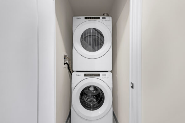 1195-Gooseberry-Lane-#305-Mississauga-Web-Salisbury-31