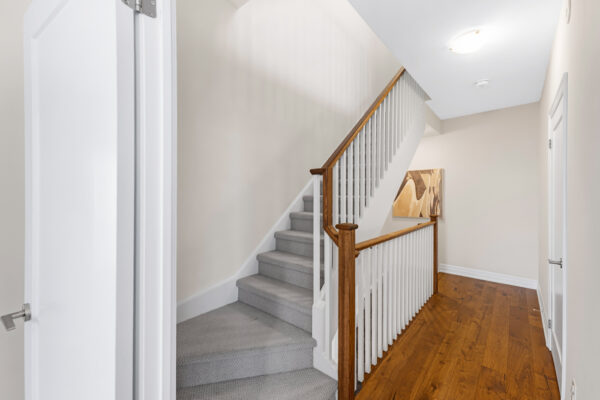 1195-Gooseberry-Lane-#305-Mississauga-Web-Salisbury-32