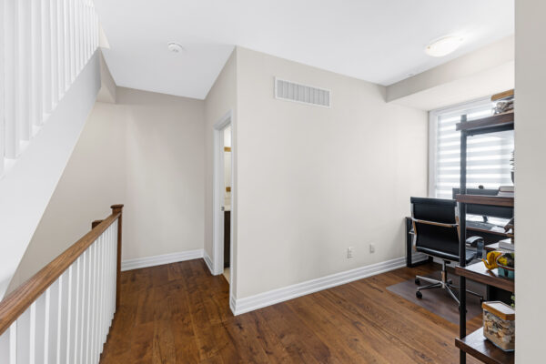 1195-Gooseberry-Lane-#305-Mississauga-Web-Salisbury-33