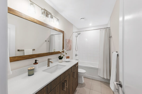 1195-Gooseberry-Lane-#305-Mississauga-Web-Salisbury-37