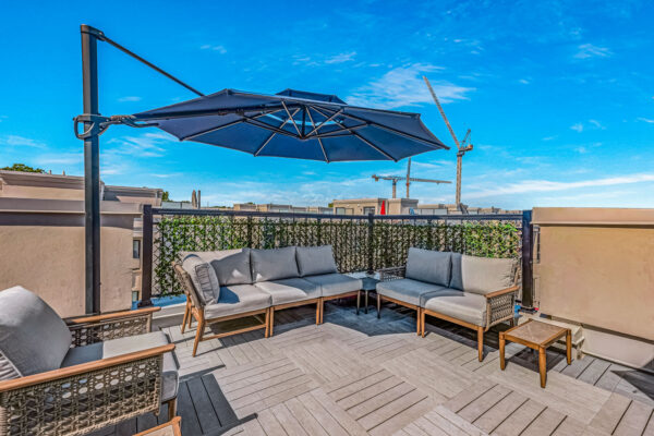 1195-Gooseberry-Lane-#305-Mississauga-Web-Salisbury-45