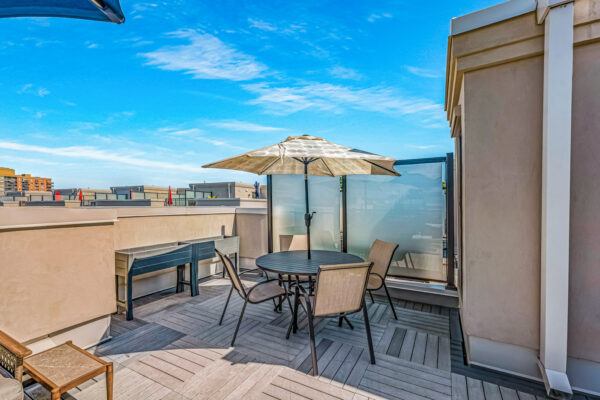 1195-Gooseberry-Lane-#305-Mississauga-Web-Salisbury-46