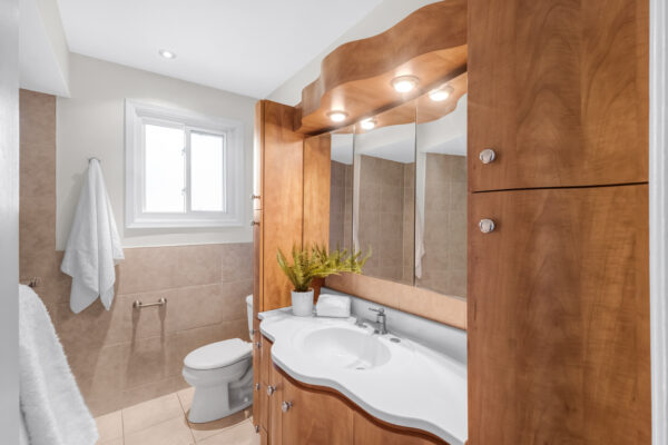 1256-Tyneburn-Crescent-Mississauga-Web-Salisbury-27