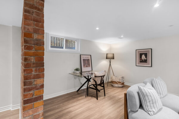 1256-Tyneburn-Crescent-Mississauga-Web-Salisbury-38