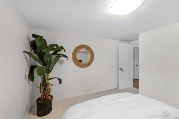 1256-Tyneburn-Crescent-Mississauga-Web-Salisbury-43