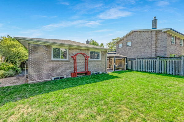 1256-Tyneburn-Crescent-Mississauga-Web-Salisbury-56