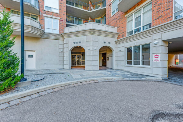 18-Wanless-Avenue-#317-Toronto-Web-Salisbury-4