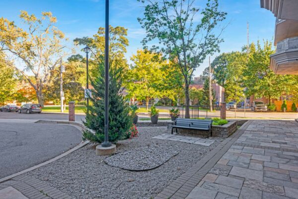 18-Wanless-Avenue-#317-Toronto-Web-Salisbury-5