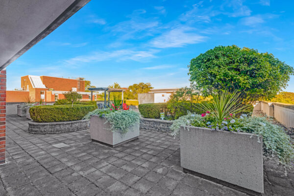 18-Wanless-Avenue-#317-Toronto-Web-Salisbury-54