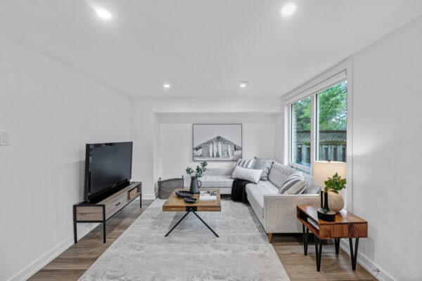 67-Poplar-Crescent-Aurora-Web-Salisbury-13