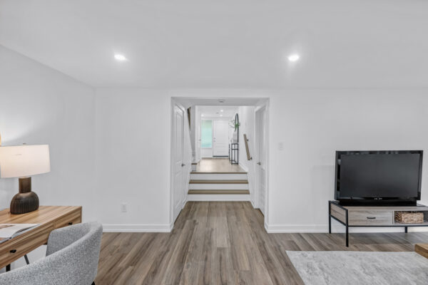 67-Poplar-Crescent-Aurora-Web-Salisbury-19