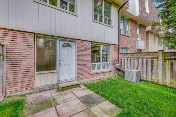 67-Poplar-Crescent-Aurora-Web-Salisbury-58