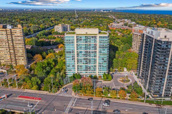 1055-Southdown-Road-#611-Mississauga-Web-Salisbury-1