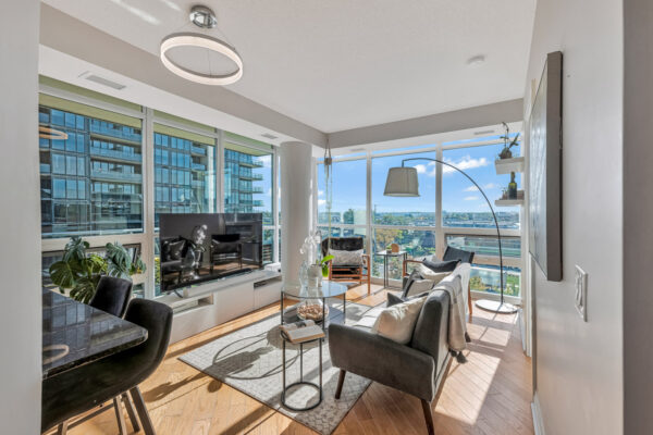 1055-Southdown-Road-#611-Mississauga-Web-Salisbury-10