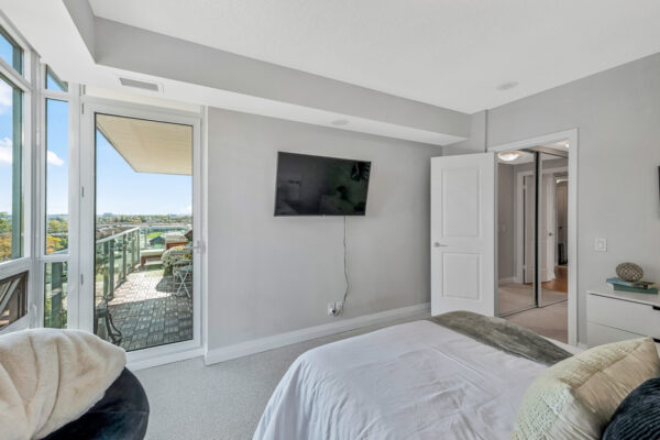 1055-Southdown-Road-#611-Mississauga-Web-Salisbury-28