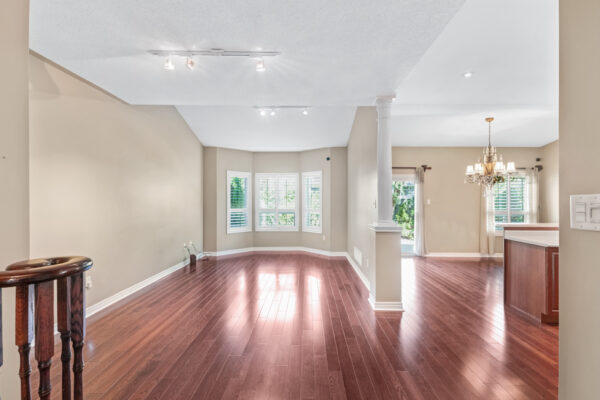 110-Tierra-Avenue-Vaughan-Web-Salisbury-12