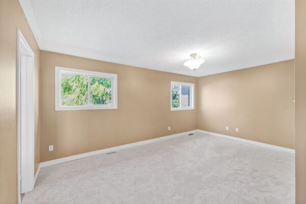 110-Tierra-Avenue-Vaughan-Web-Salisbury-25