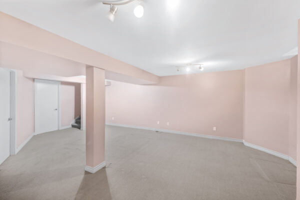 110-Tierra-Avenue-Vaughan-Web-Salisbury-39