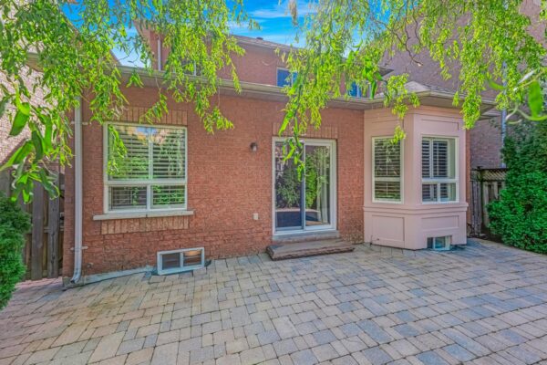 110-Tierra-Avenue-Vaughan-Web-Salisbury-43