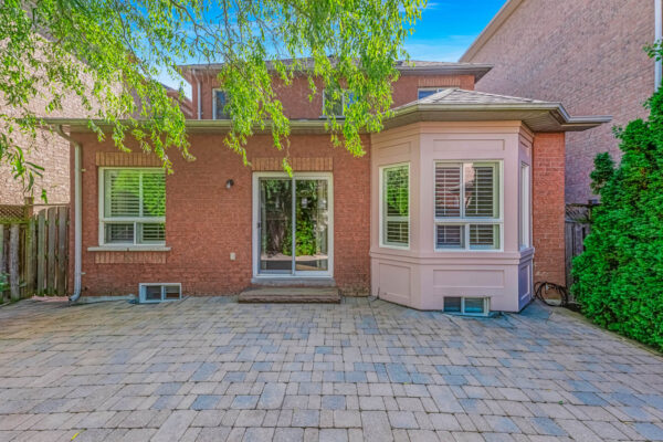 110-Tierra-Avenue-Vaughan-Web-Salisbury-48