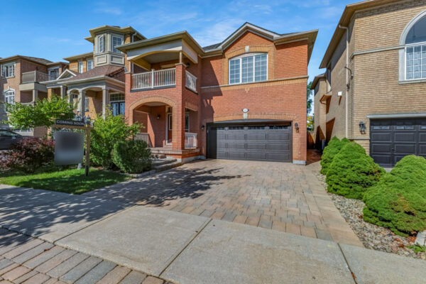 110-Tierra-Avenue-Vaughan-Web-Salisbury-8