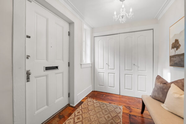 22-Beechwood-Crescent-Toronto-Web-Salisbury-11