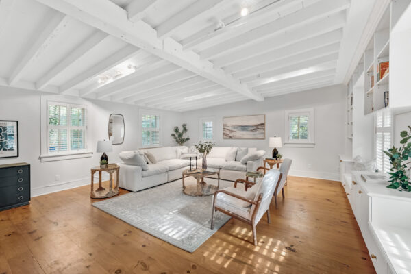 22-Beechwood-Crescent-Toronto-Web-Salisbury-20