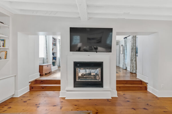 22-Beechwood-Crescent-Toronto-Web-Salisbury-23