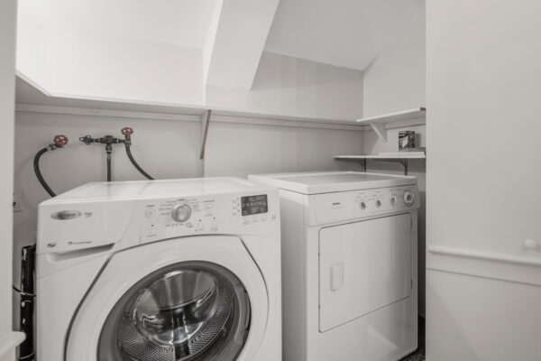 22-Beechwood-Crescent-Toronto-Web-Salisbury-43