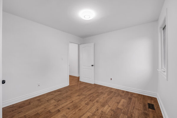 34-Mitchell-Avenue-Stouffville-Web-Salisbury-42