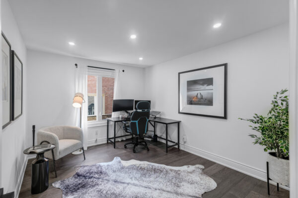 36-Nelson-Circle-Newmarket-Web-Salisbury-30