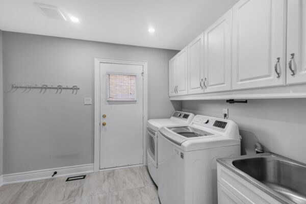 36-Nelson-Circle-Newmarket-Web-Salisbury-33