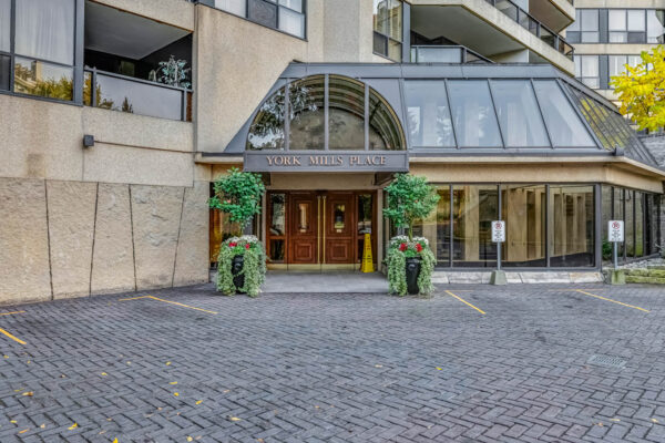 3900-Yonge-Street-#405-Toronto-Web-Salisbury-6